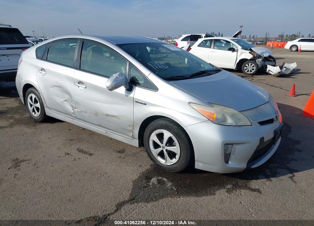 2013 TOYOTA PRIUS TWO VIN: JTDKN3DU3D5571306