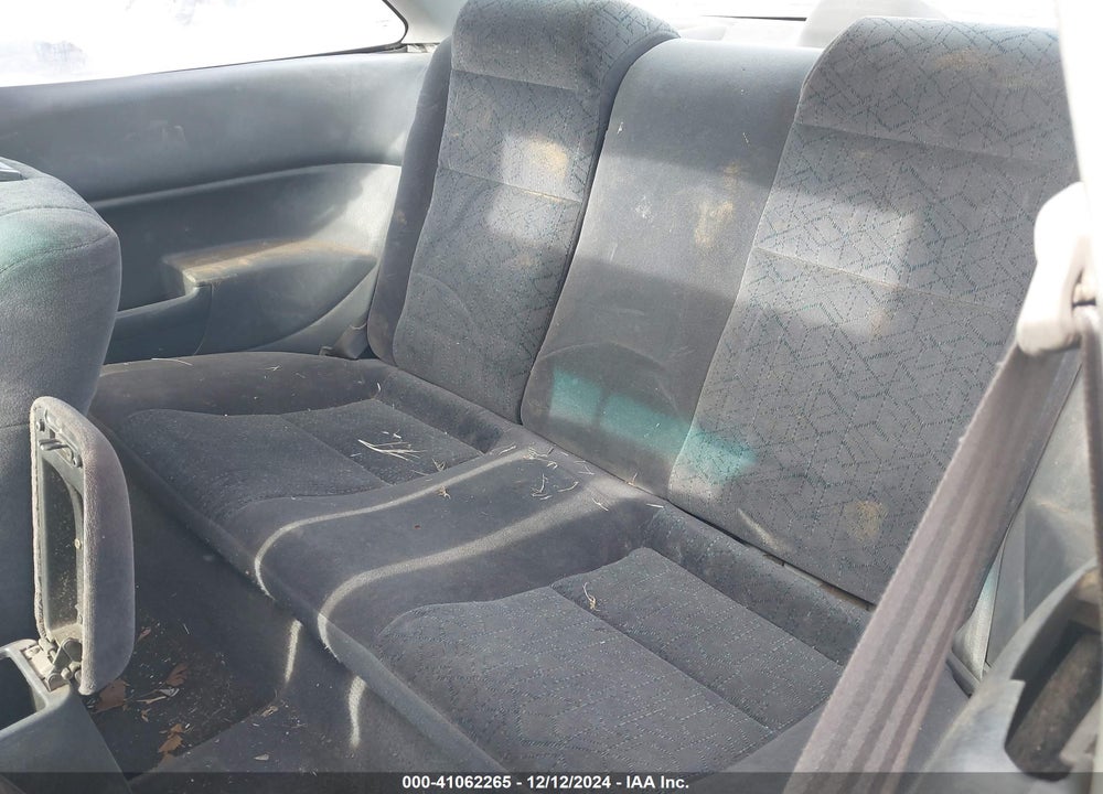 2000 HONDA CIVIC EX VIN: 1HGEJ8147YL063059