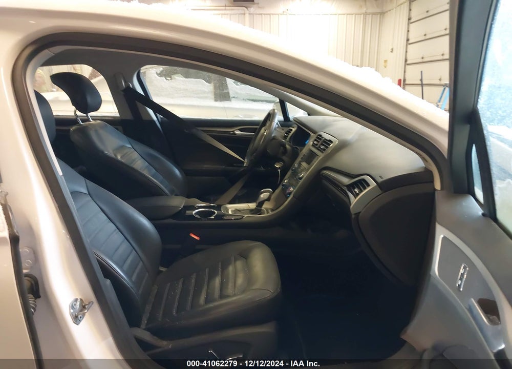 2013 FORD FUSION SE VIN: 3FA6P0HR7DR163801