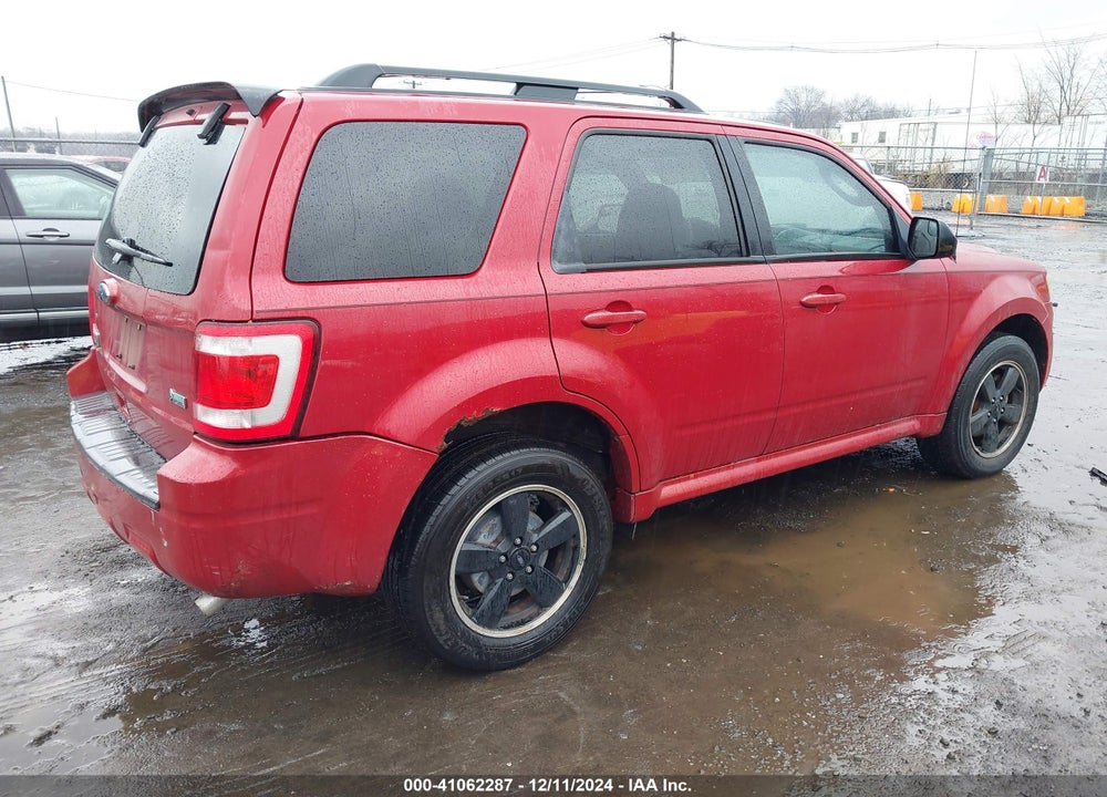 2010 FORD ESCAPE XLT VIN: 1FMCU0DG1AKB65596