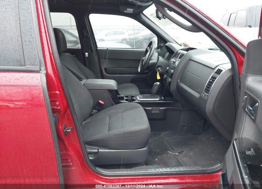 2010 FORD ESCAPE XLT VIN: 1FMCU0DG1AKB65596