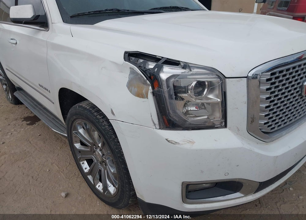 2015 GMC YUKON DENALI VIN: 1GKS2CKJ4FR677040