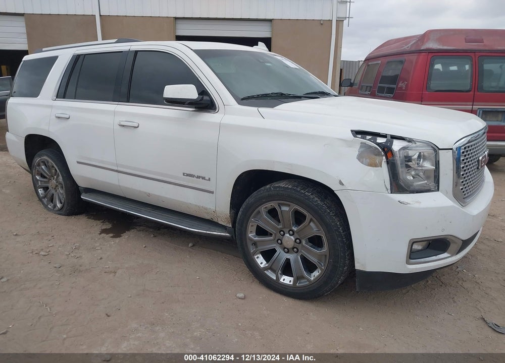 2015 GMC YUKON DENALI VIN: 1GKS2CKJ4FR677040