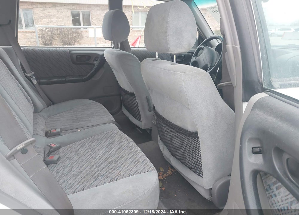 2000 SUBARU FORESTER S VIN: JF1SF6558YG710867