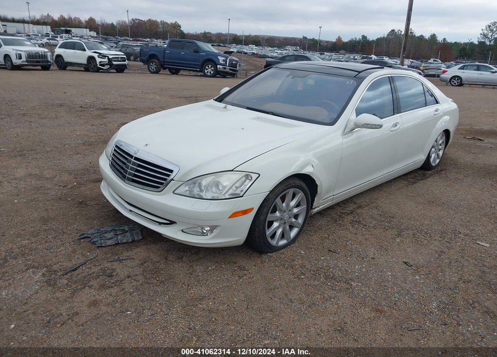 2008 MERCEDES-BENZ S 550 4MATIC VIN: WDDNG86X38A177321