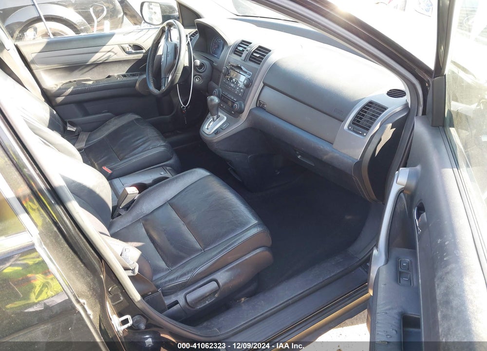 2008 HONDA CR-V EX-L VIN: JHLRE38728C024082