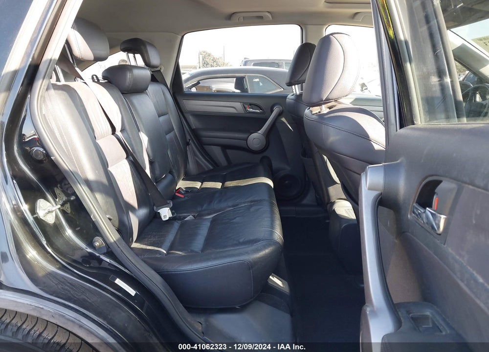 2008 HONDA CR-V EX-L VIN: JHLRE38728C024082