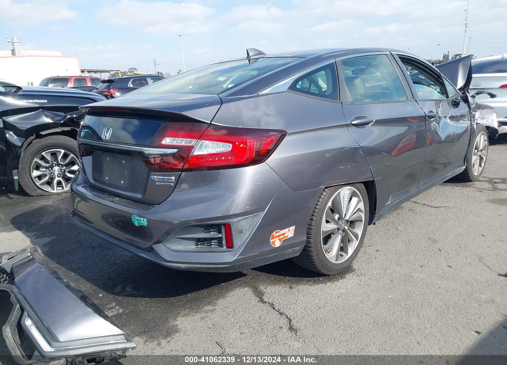 2018 HONDA CLARITY PLUG-IN HYBRID TOURING VIN: JHMZC5F39JC003152