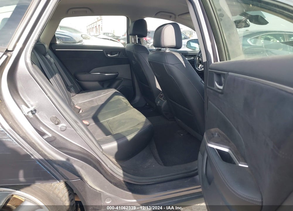 2018 HONDA CLARITY PLUG-IN HYBRID TOURING VIN: JHMZC5F39JC003152