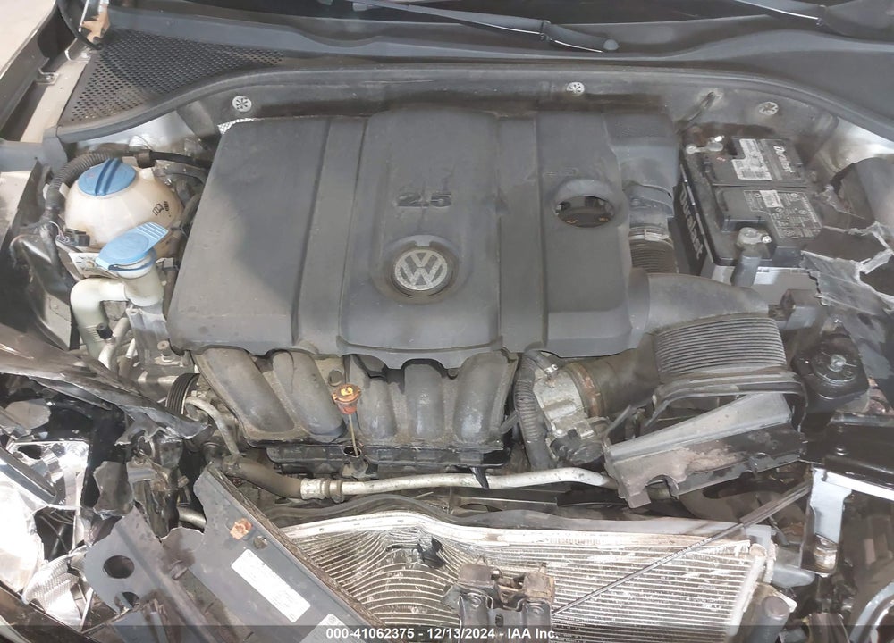 2012 VOLKSWAGEN PASSAT 2.5L SE VIN: 1VWBP7A39CC091582