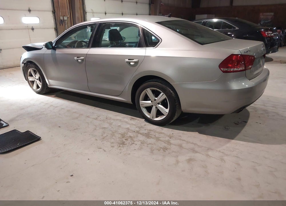 2012 VOLKSWAGEN PASSAT 2.5L SE VIN: 1VWBP7A39CC091582