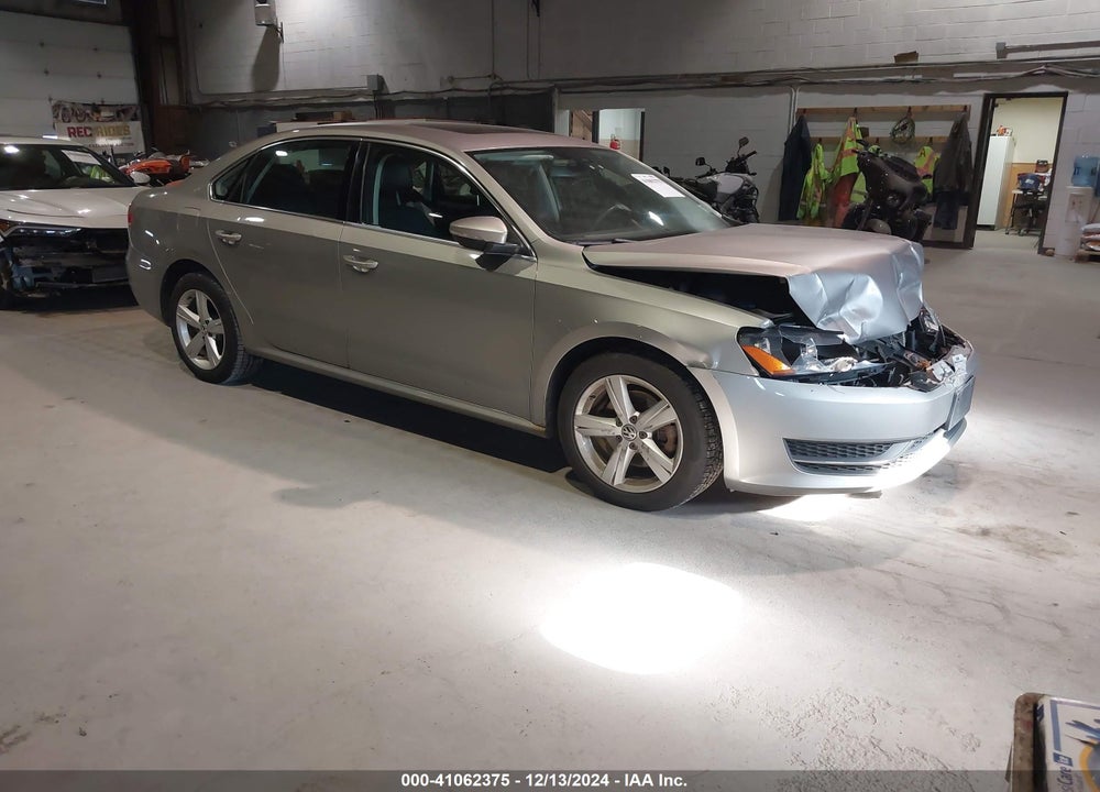2012 VOLKSWAGEN PASSAT 2.5L SE VIN: 1VWBP7A39CC091582