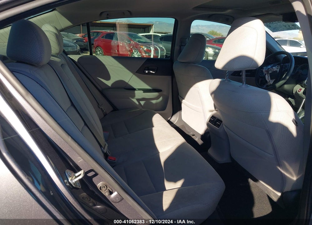 2017 HONDA ACCORD EX VIN: 1HGCR2F74HA260265