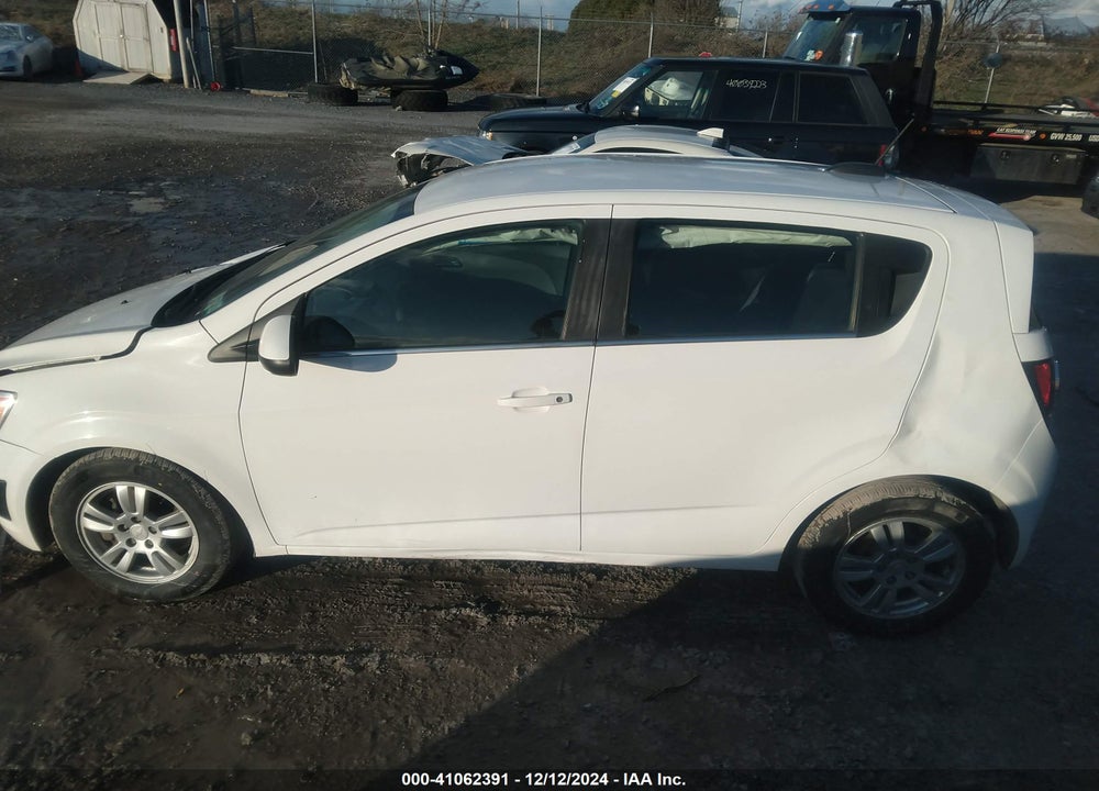 2015 CHEVROLET SONIC VIN: 1G1JC6SG4F4205906