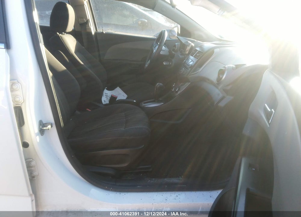 2015 CHEVROLET SONIC VIN: 1G1JC6SG4F4205906