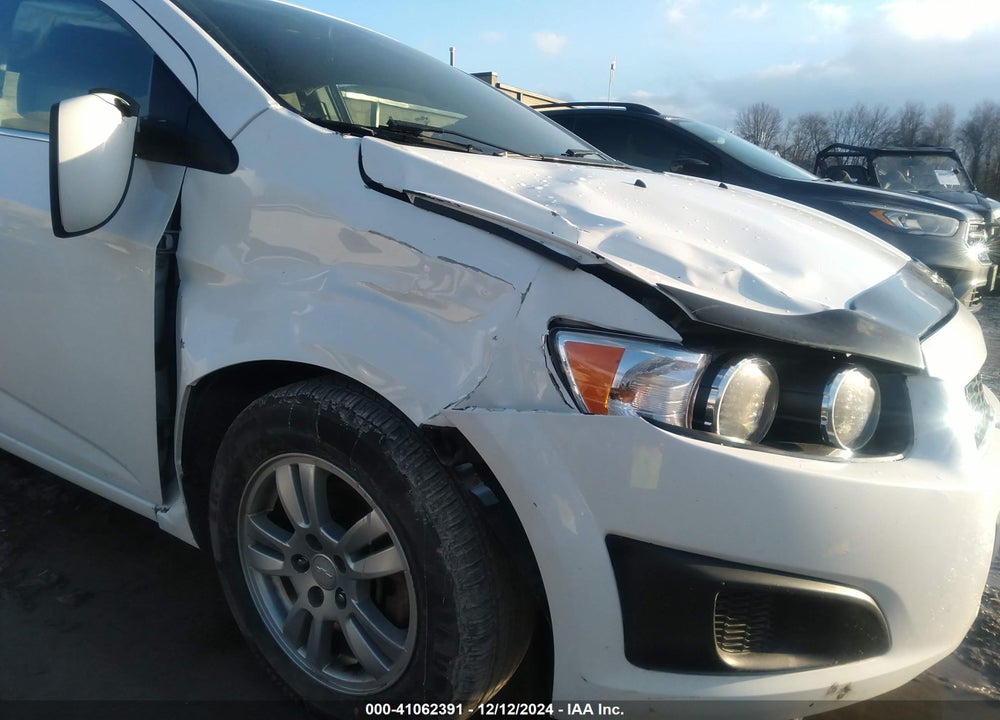 2015 CHEVROLET SONIC VIN: 1G1JC6SG4F4205906