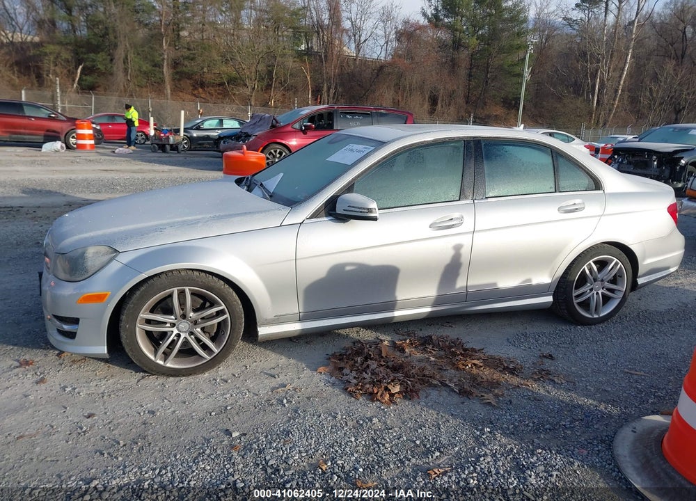 2013 MERCEDES-BENZ C 300 LUXURY 4MATIC/SPORT 4MATIC VIN: WDDGF8AB9DR298745