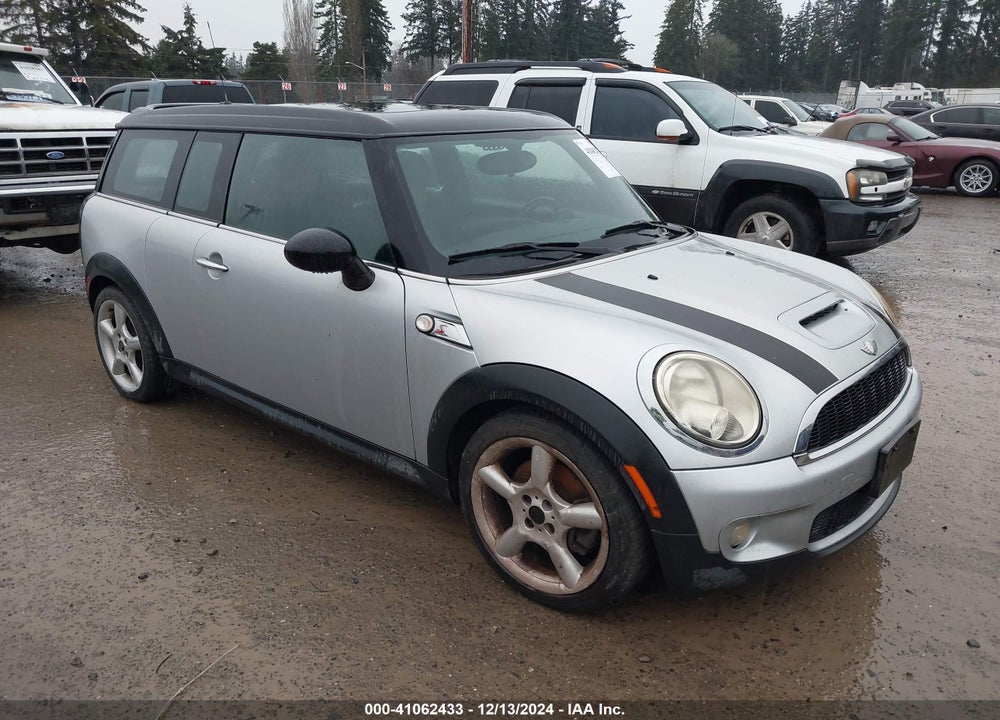 2009 MINI COOPER S CLUBMAN VIN: WMWMM33549TP91138