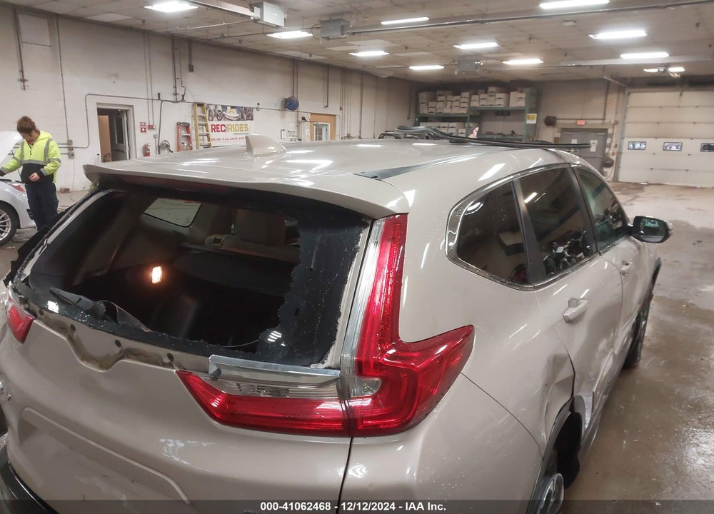 2019 HONDA CR-V VIN: 2HKRW2H52KH600848