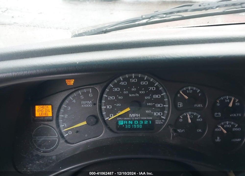 2001 CHEVROLET SILVERADO 1500 LS VIN: 2GCEC19T011107152