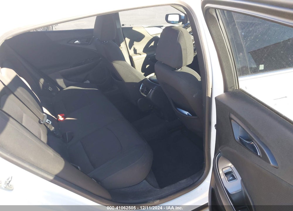 2018 CHEVROLET MALIBU LT VIN: 1G1ZD5ST8JF145908