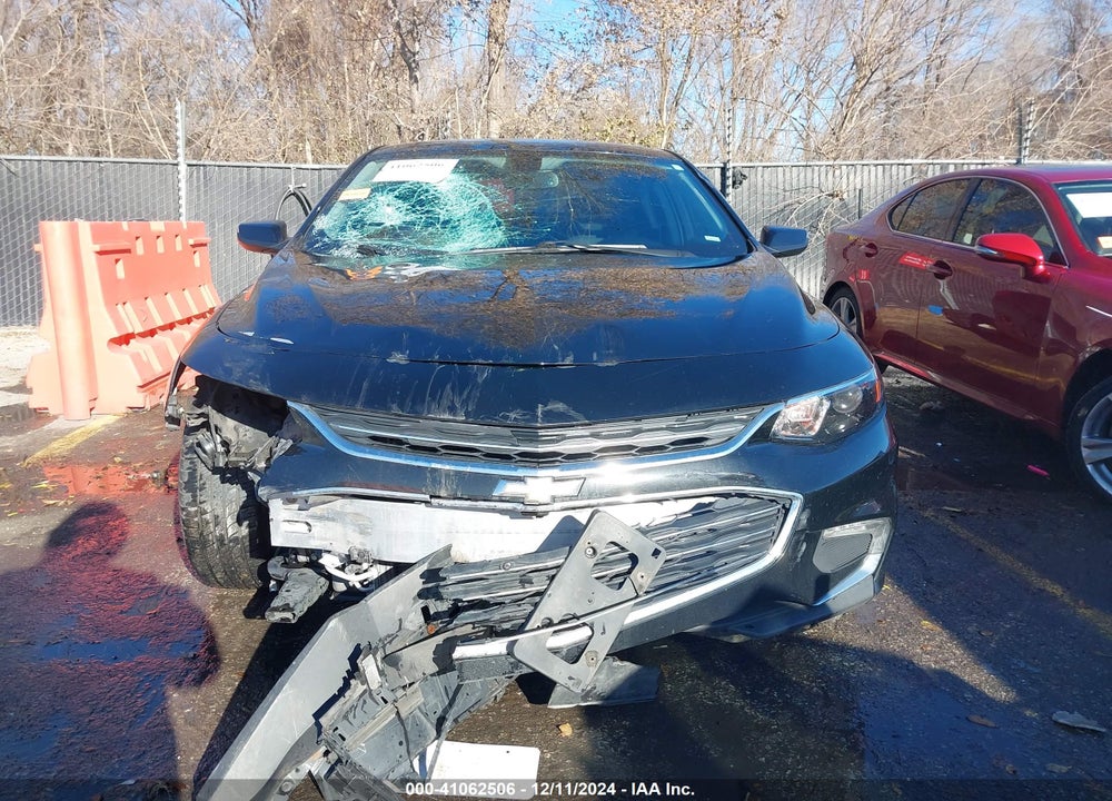 2018 CHEVROLET MALIBU VIN: 1G1ZD5ST2JF218206