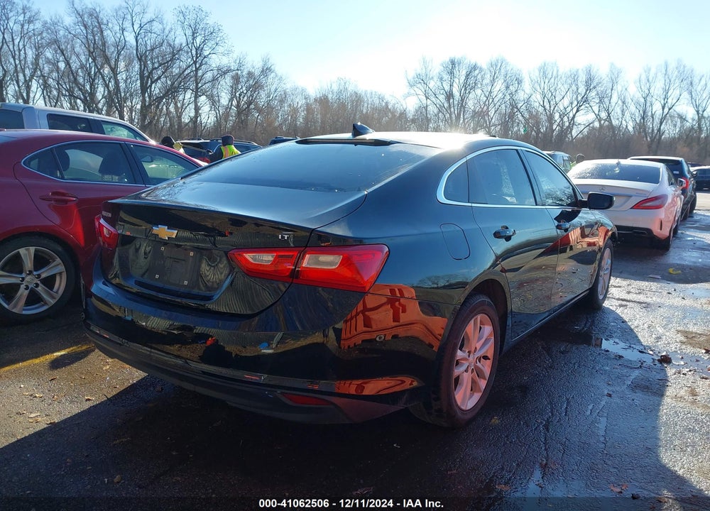 2018 CHEVROLET MALIBU VIN: 1G1ZD5ST2JF218206