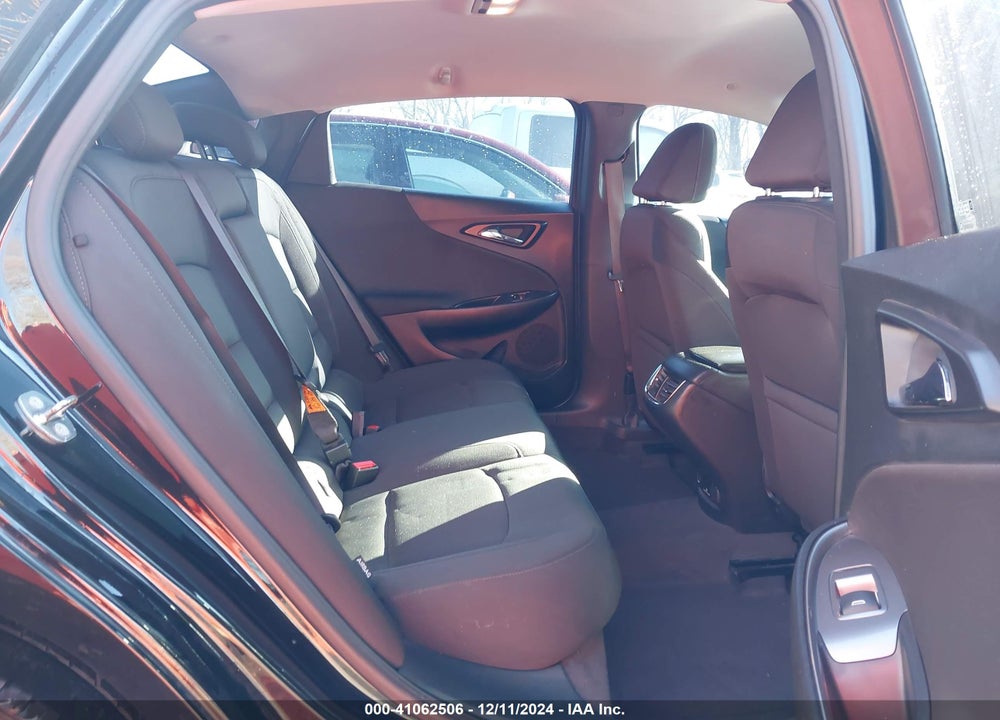2018 CHEVROLET MALIBU VIN: 1G1ZD5ST2JF218206