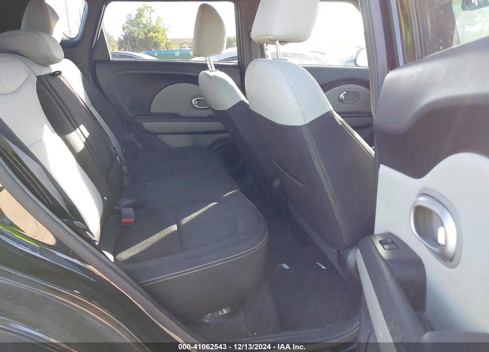 2015 KIA SOUL VIN: KNDJP3A5XF7131609