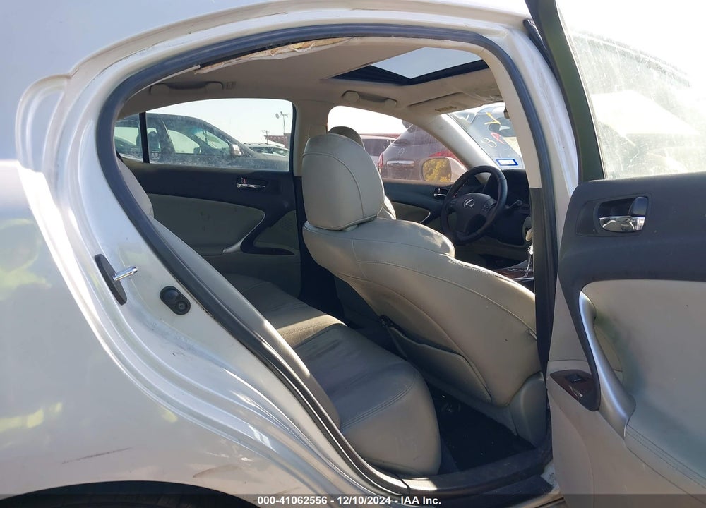 2007 LEXUS IS 250 VIN: JTHBK262172045565