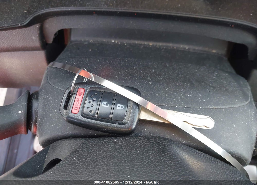 2015 HONDA FIT LX VIN: 3HGGK5H57FM751979