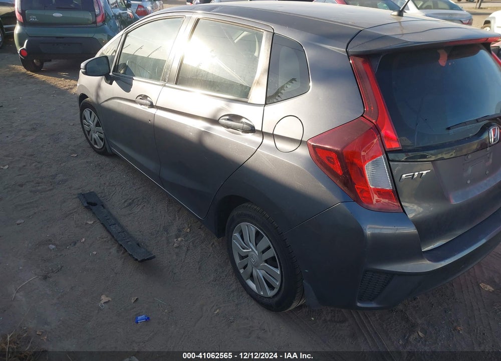 2015 HONDA FIT LX VIN: 3HGGK5H57FM751979