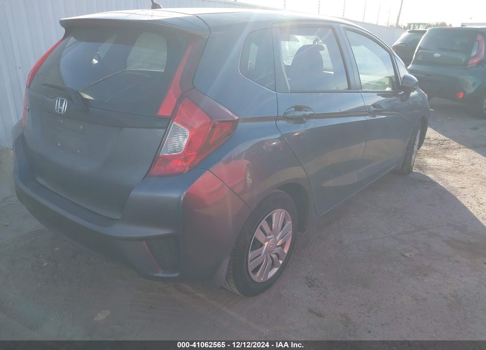 2015 HONDA FIT LX VIN: 3HGGK5H57FM751979