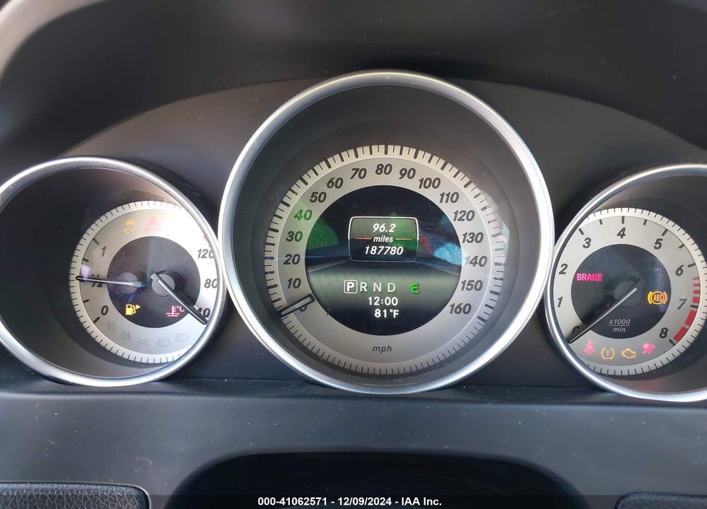 2014 MERCEDES-BENZ C 250 LUXURY/SPORT VIN: WDDGF4HB2EG231934