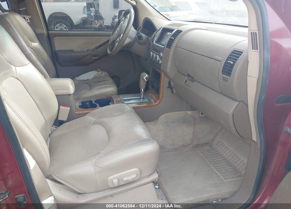 2005 NISSAN PATHFINDER LE VIN: 5N1AR18W45C741021