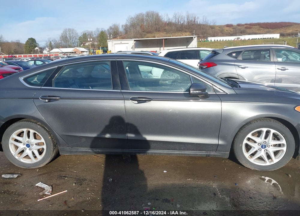 2015 FORD FUSION SE VIN: 3FA6P0HD9FR170885