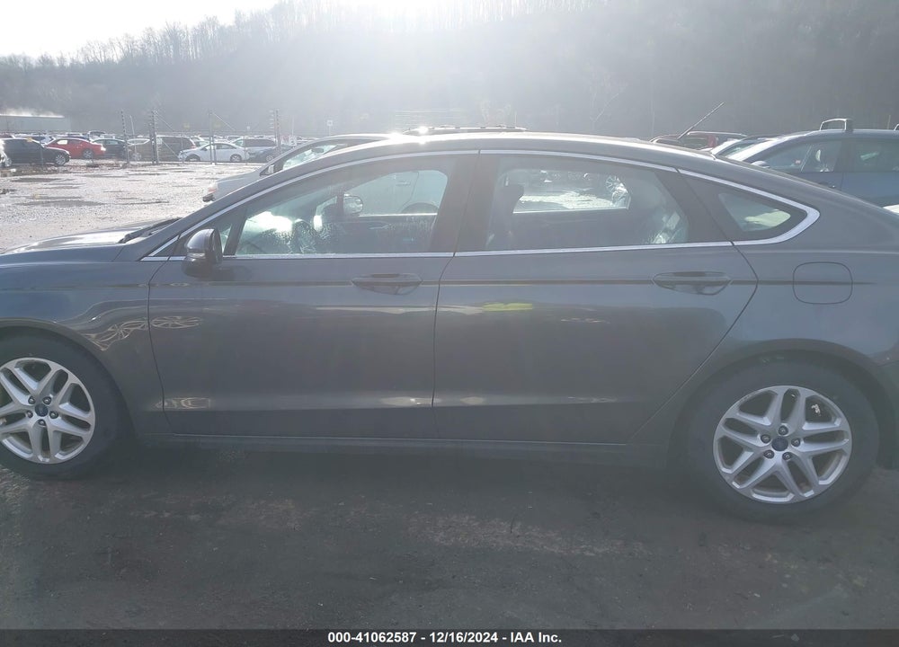 2015 FORD FUSION SE VIN: 3FA6P0HD9FR170885