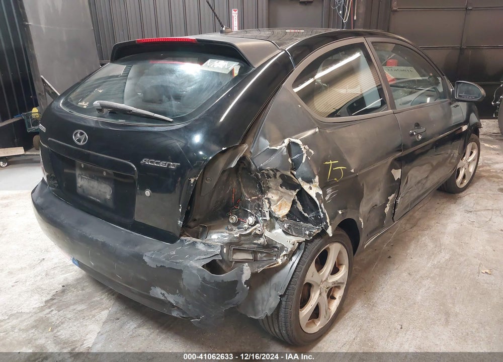 2007 HYUNDAI ACCENT VIN: KMHCN36C67U026540