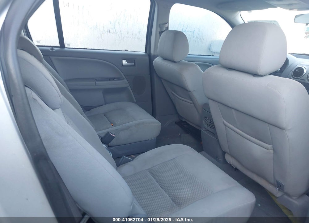2005 FORD FREESTYLE SE VIN: 1FMZK01165GA52333
