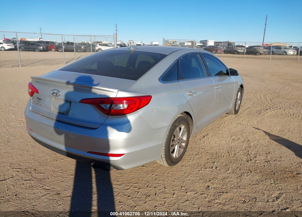 2016 HYUNDAI SONATA SE VIN: 5NPE24AF6GH373163