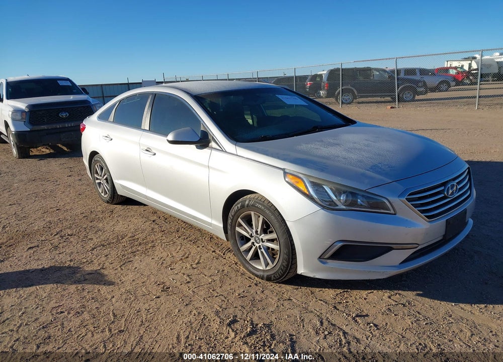 2016 HYUNDAI SONATA SE VIN: 5NPE24AF6GH373163
