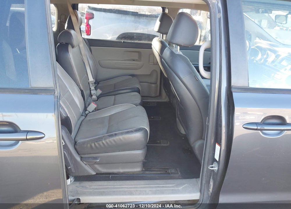2017 KIA SEDONA LX VIN: KNDMB5C1XH6234376