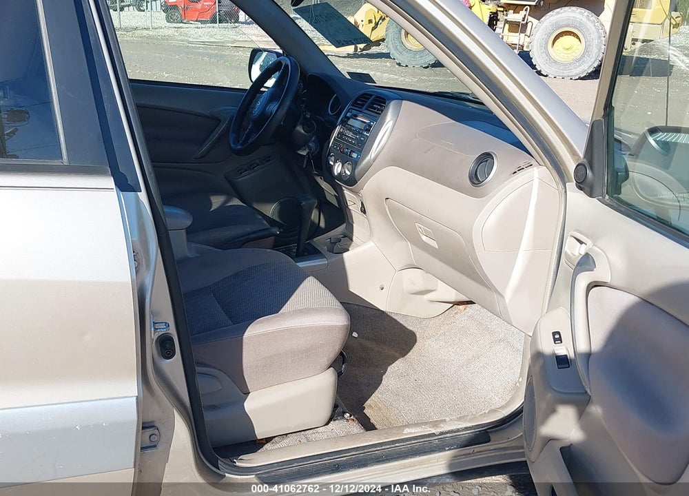 2004 TOYOTA RAV4 VIN: JTEHD20V640007874