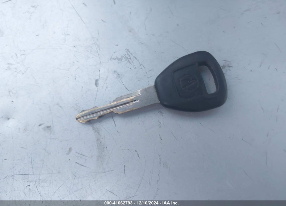 2005 ACURA MDX VIN: 2HNYD189X5H547192