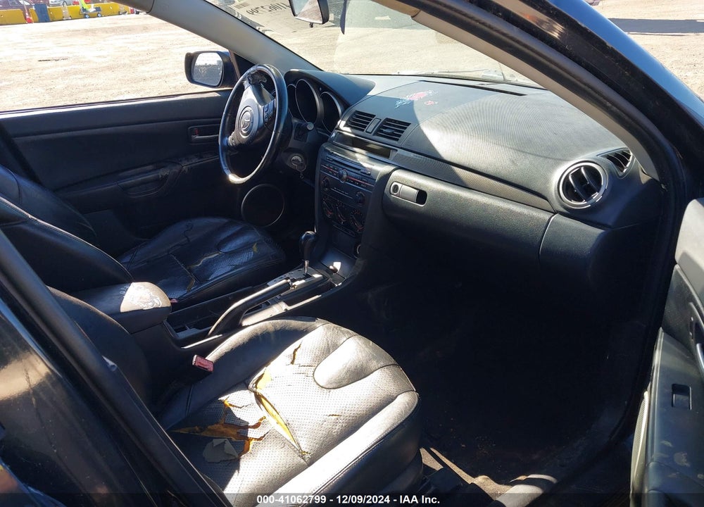 2004 MAZDA 3 S VIN: JM1BK323241208957