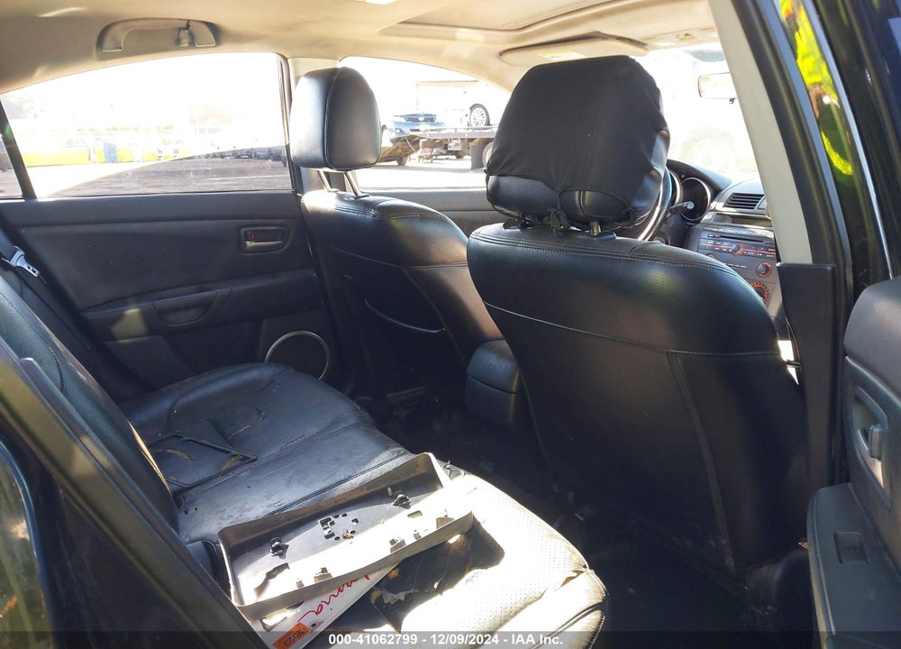 2004 MAZDA 3 S VIN: JM1BK323241208957