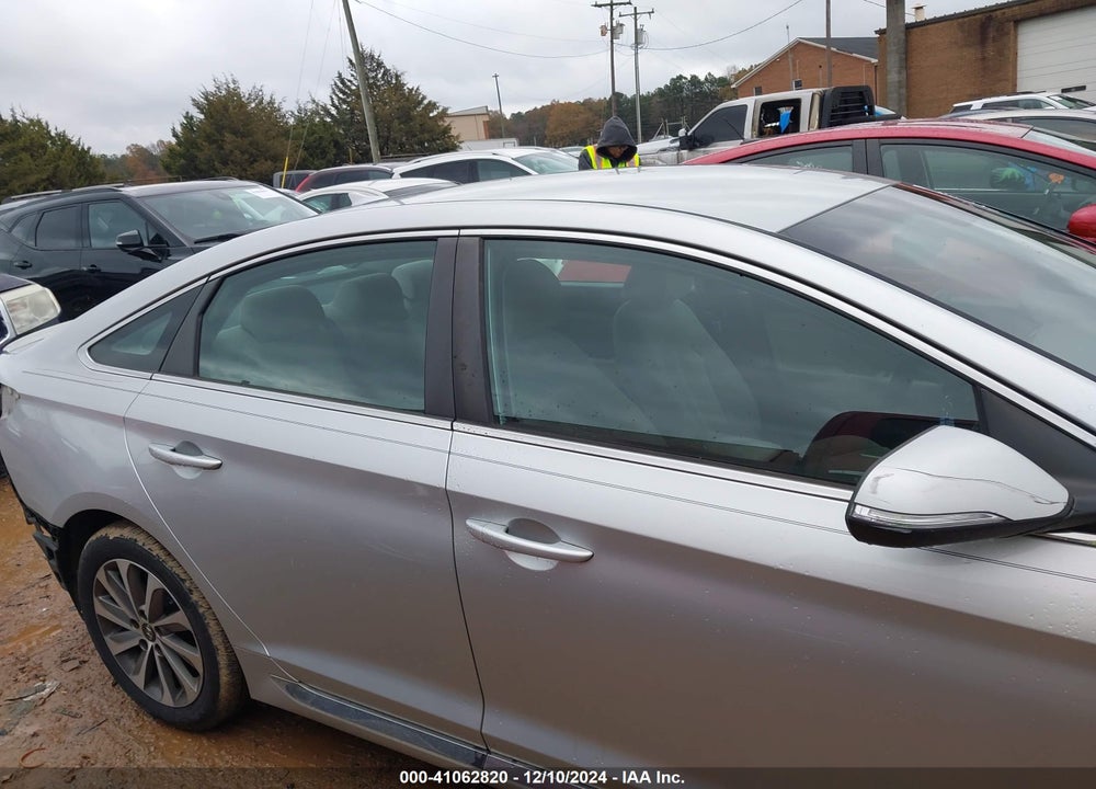 2015 HYUNDAI SONATA SPORT VIN: 5NPE34AF4FH051679