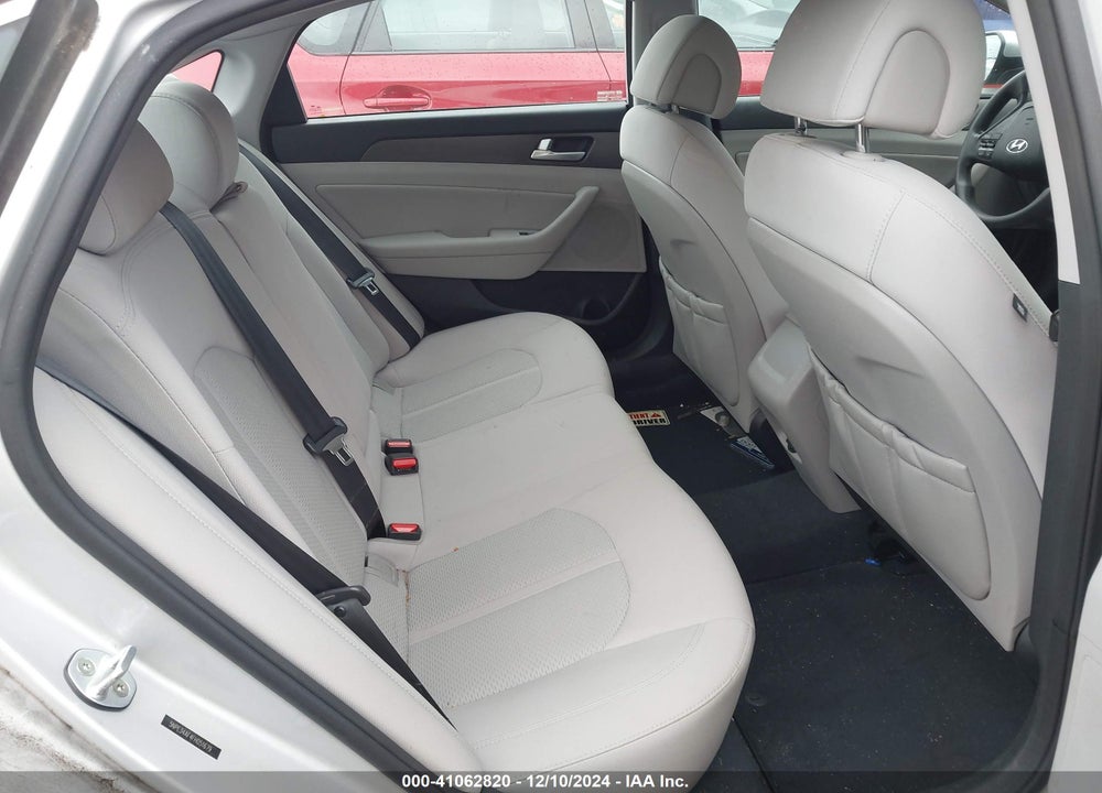 2015 HYUNDAI SONATA SPORT VIN: 5NPE34AF4FH051679