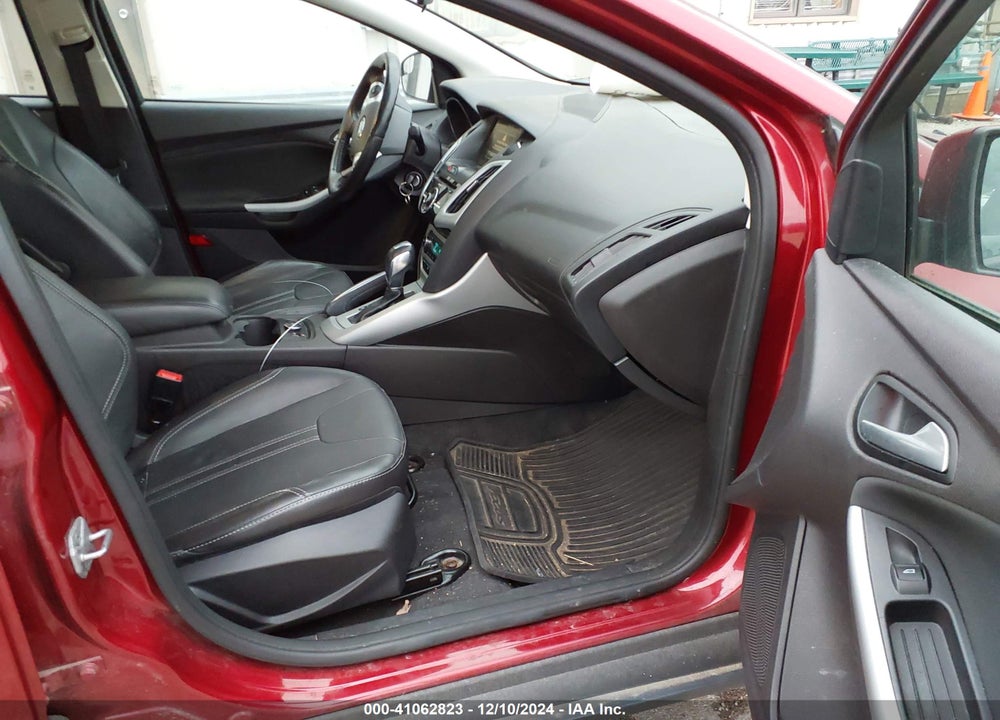 2014 FORD FOCUS SE VIN: 1FADP3F24EL129524