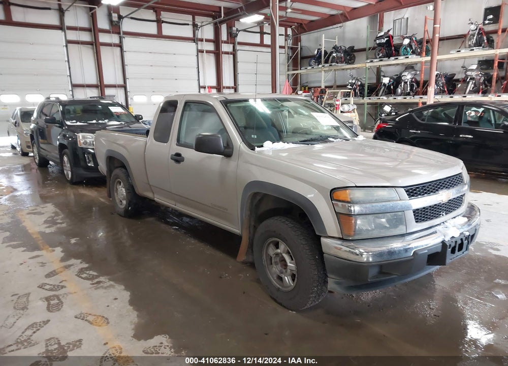 2005 CHEVROLET COLORADO LS VIN: 1GCDT196X58224164